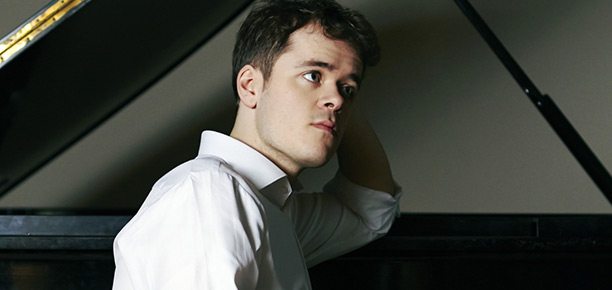 Benjamin Grosvenor, Piano